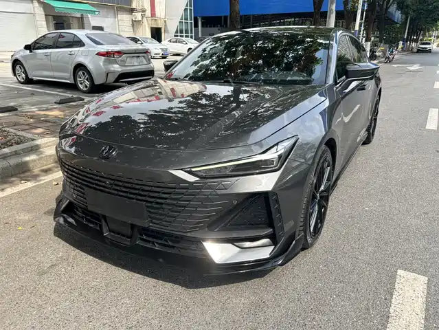 Changan UNI-V 1.5T, Спорт