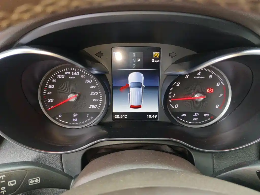 Mercedes-Benz GLC 2018 GLC 260 4MATIC Luxury фото 8