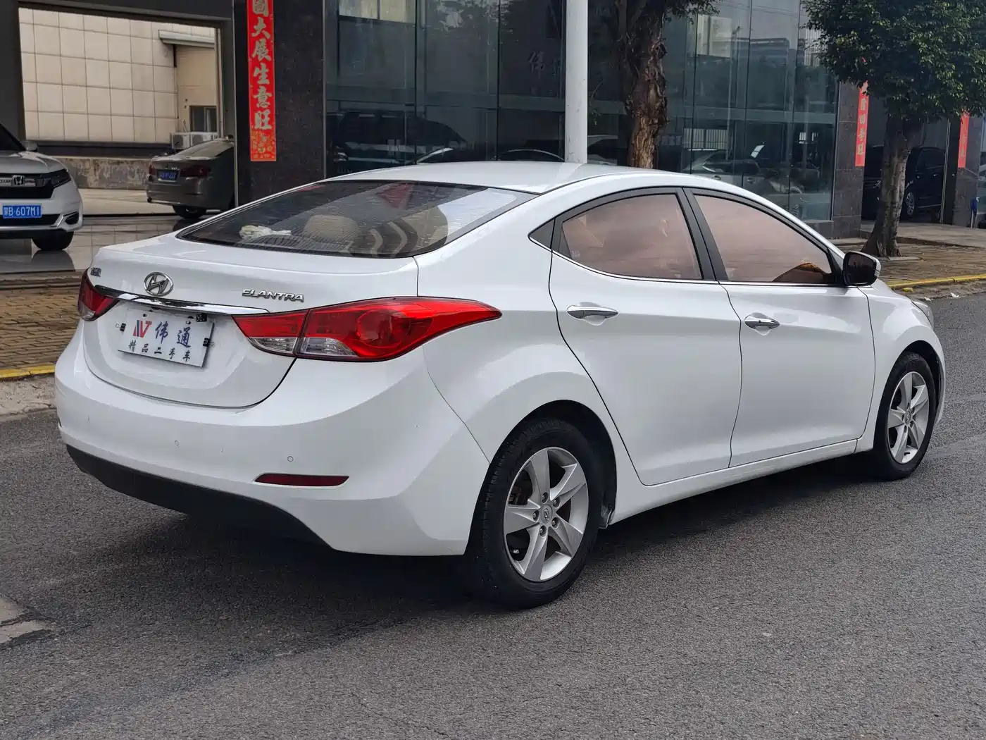 Hyundai Langdong 2013 1.6L Automatic Premium фото 12