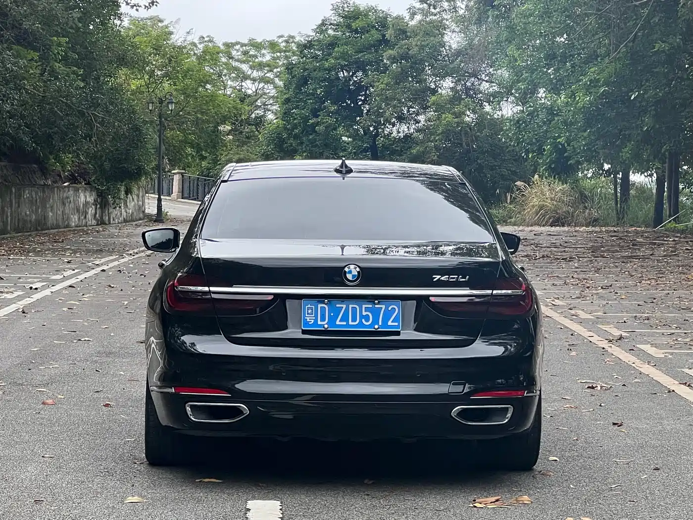 BMW 7 Series 2016 740Li Luxury фото 5