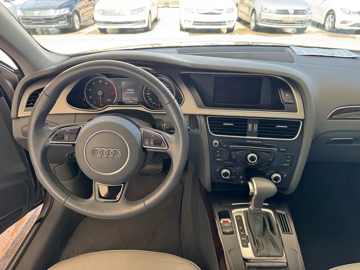 Audi A4L 2015 35 TFSI Auto Comfort фото 5