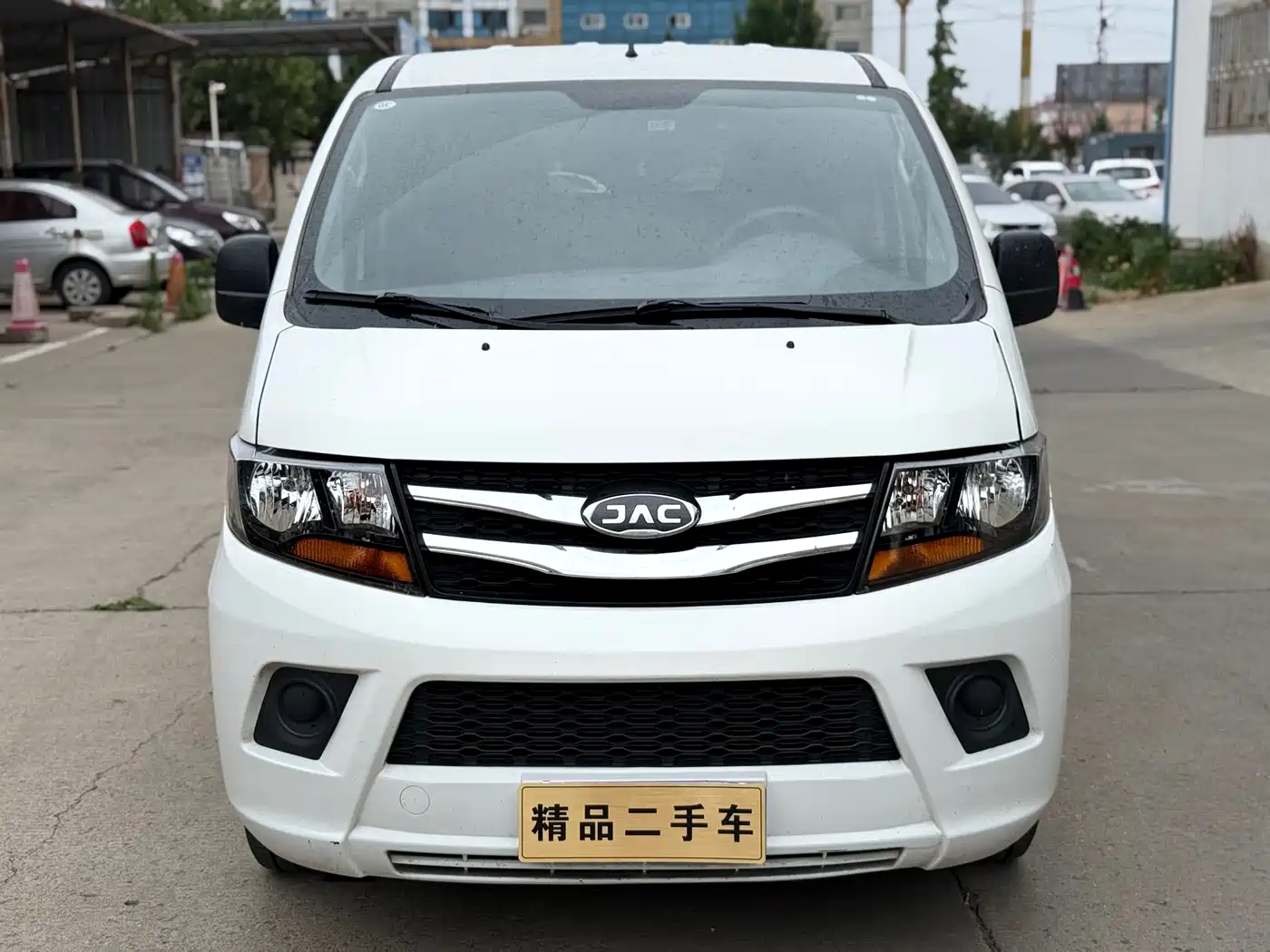 JAC Refine M3 2023 2023 1.8L 7/8-seater Elite Edition
