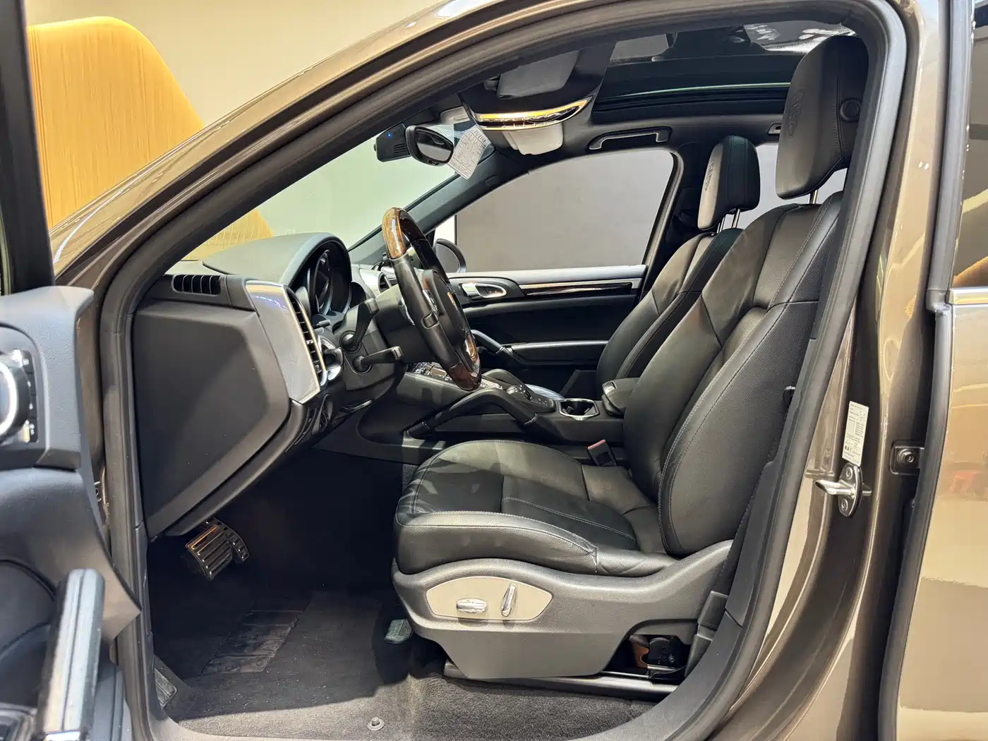 Porsche Cayenne 2014 Cayenne Platinum Edition 3.0T фото 10