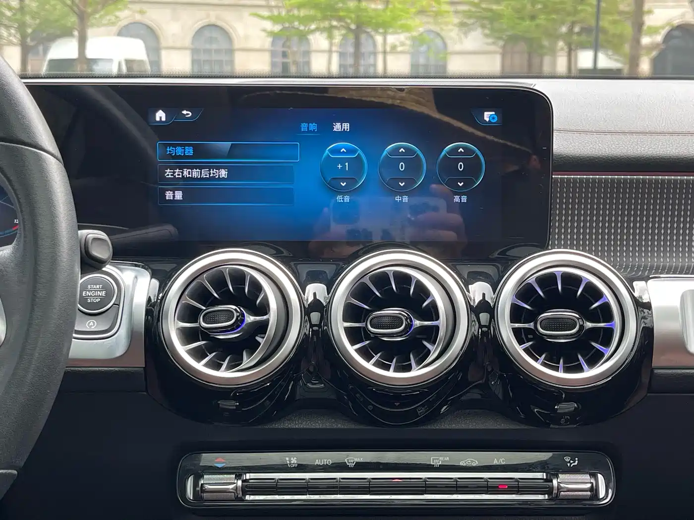 Mercedes-Benz GLB 2023 GLB 220 Style фото 20