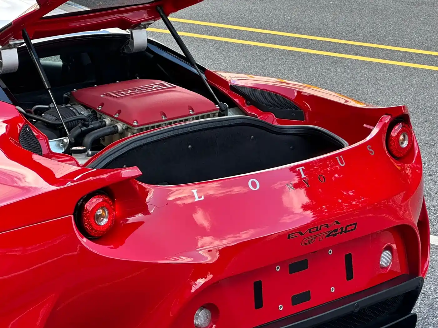 LOTUS SPORTS CAR EVORA