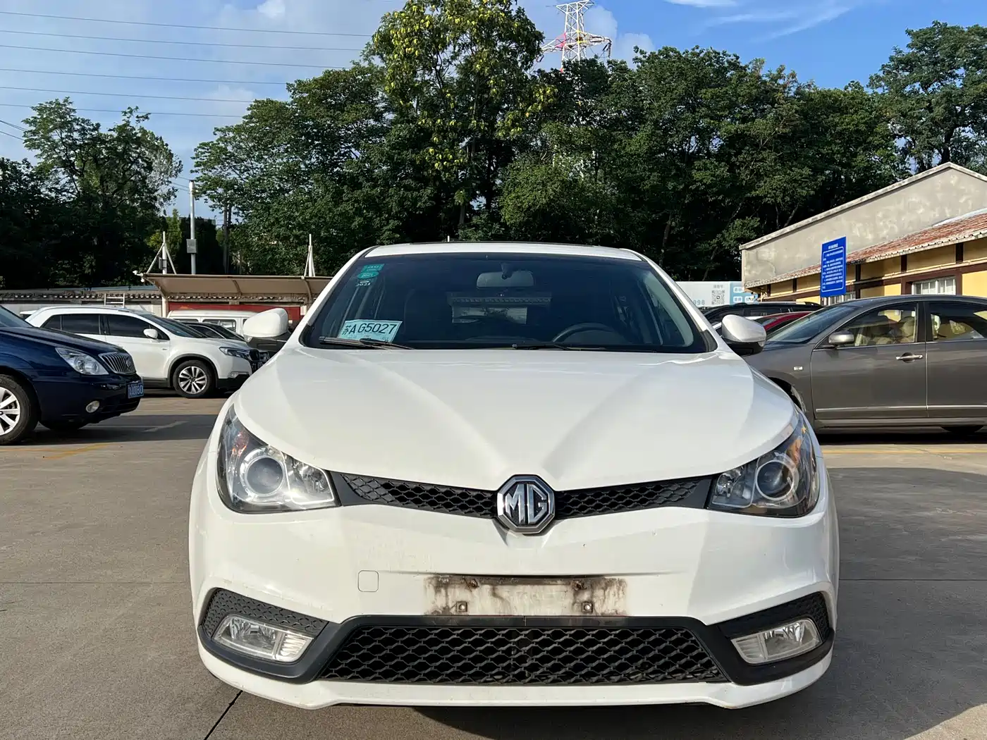 Photo 2 - MG MG5