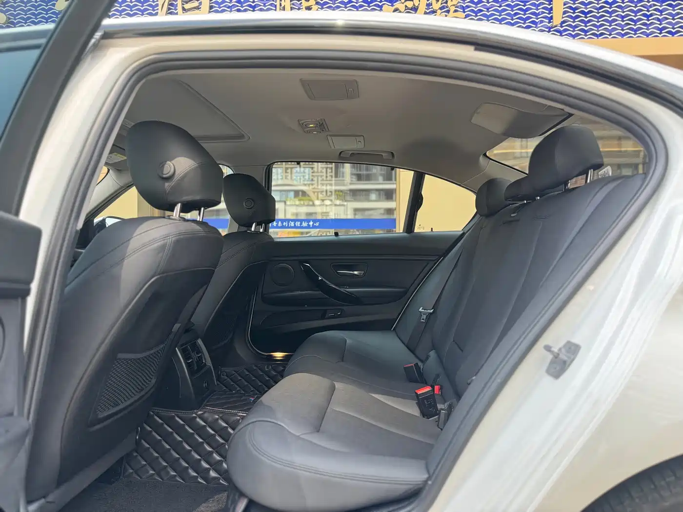 BMW 3 Series 2019 320Li M Luxury Package фото 9