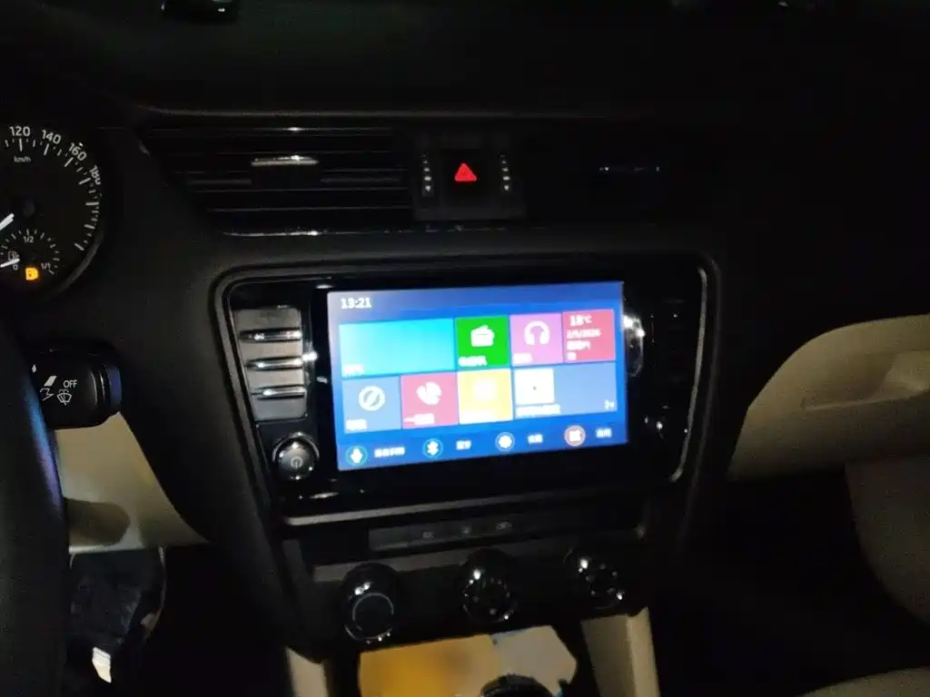 Škoda Octavia 2015 1.6L Automatic逸俊版 фото 6