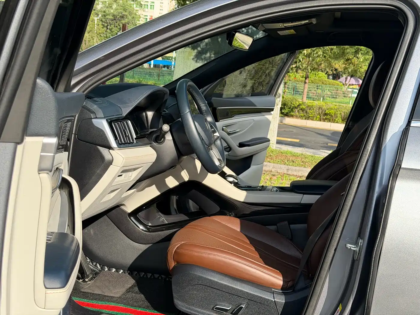BYD Song PLUS PHEV 2021 DM-i 110KM Flagship PLUS фото 9