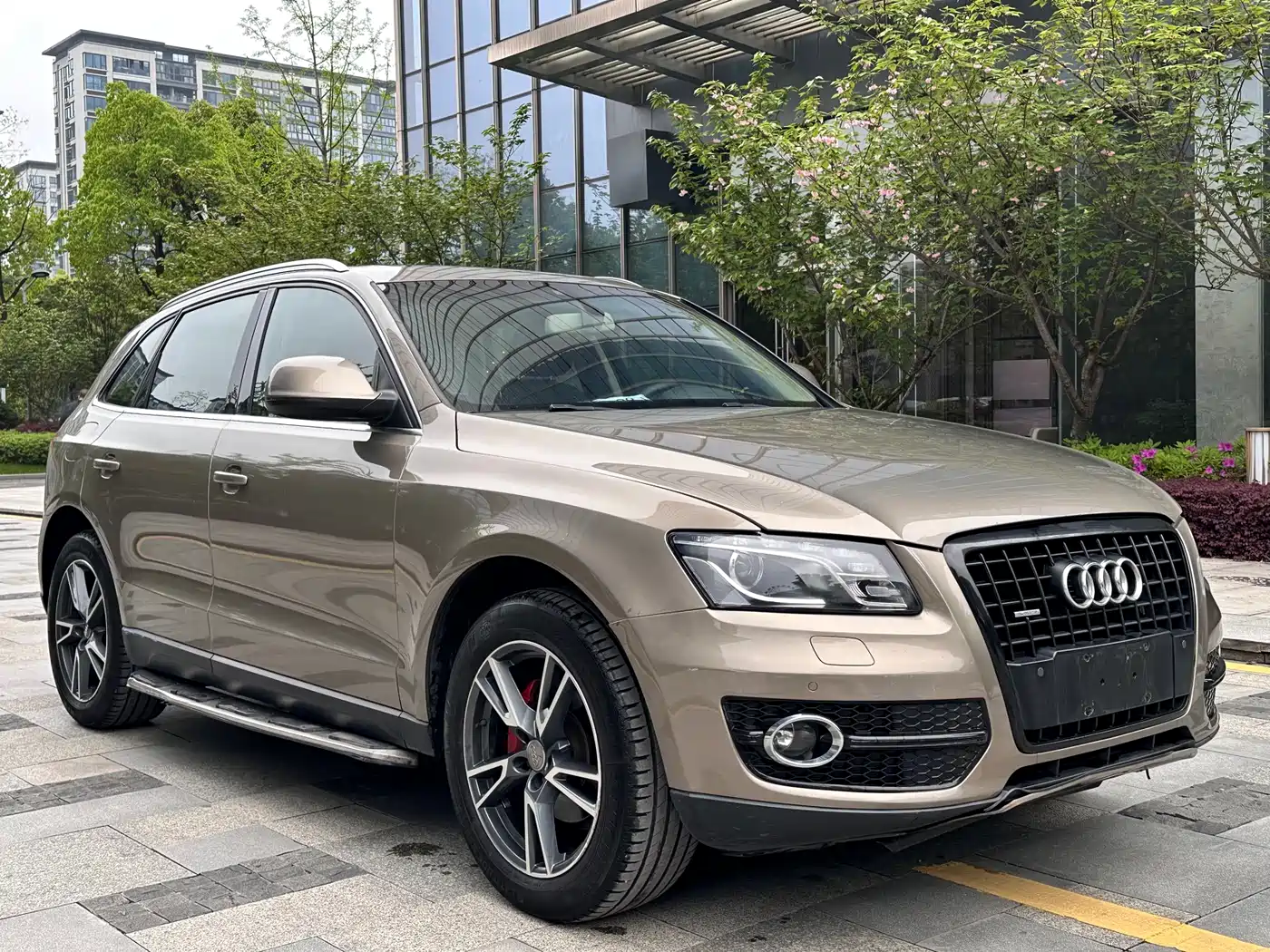 Audi Q5 2011 2.0TFSI Dynamic фото 3