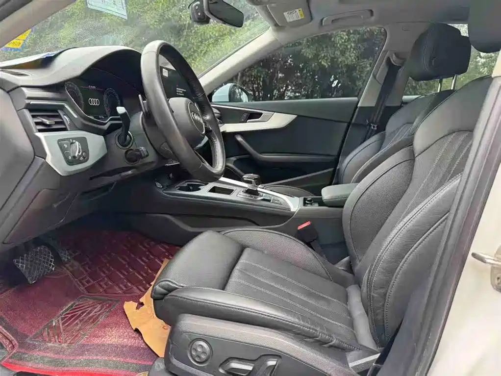 Audi A4L 2020 40 TFSI Fashion Dynamic Edition фото 5