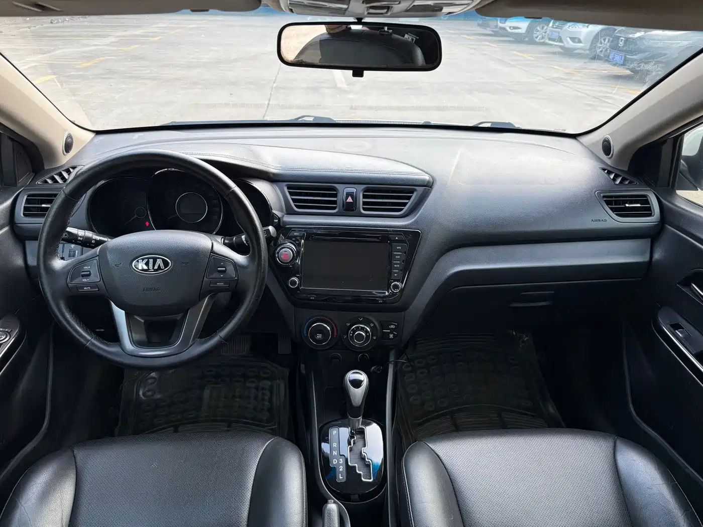 Kia K2 2013 2012 Sedan 1.6L AT Premium ECO Commemorative Edition