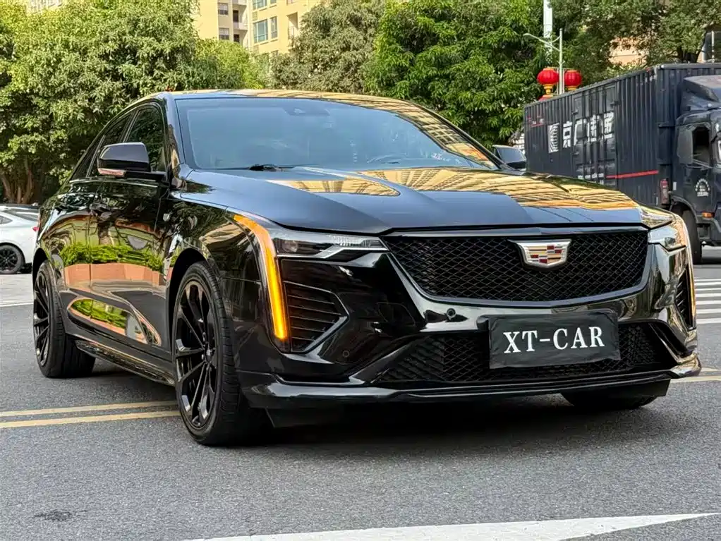 Cadillac CT4 2021 28T Premium Edition фото 2