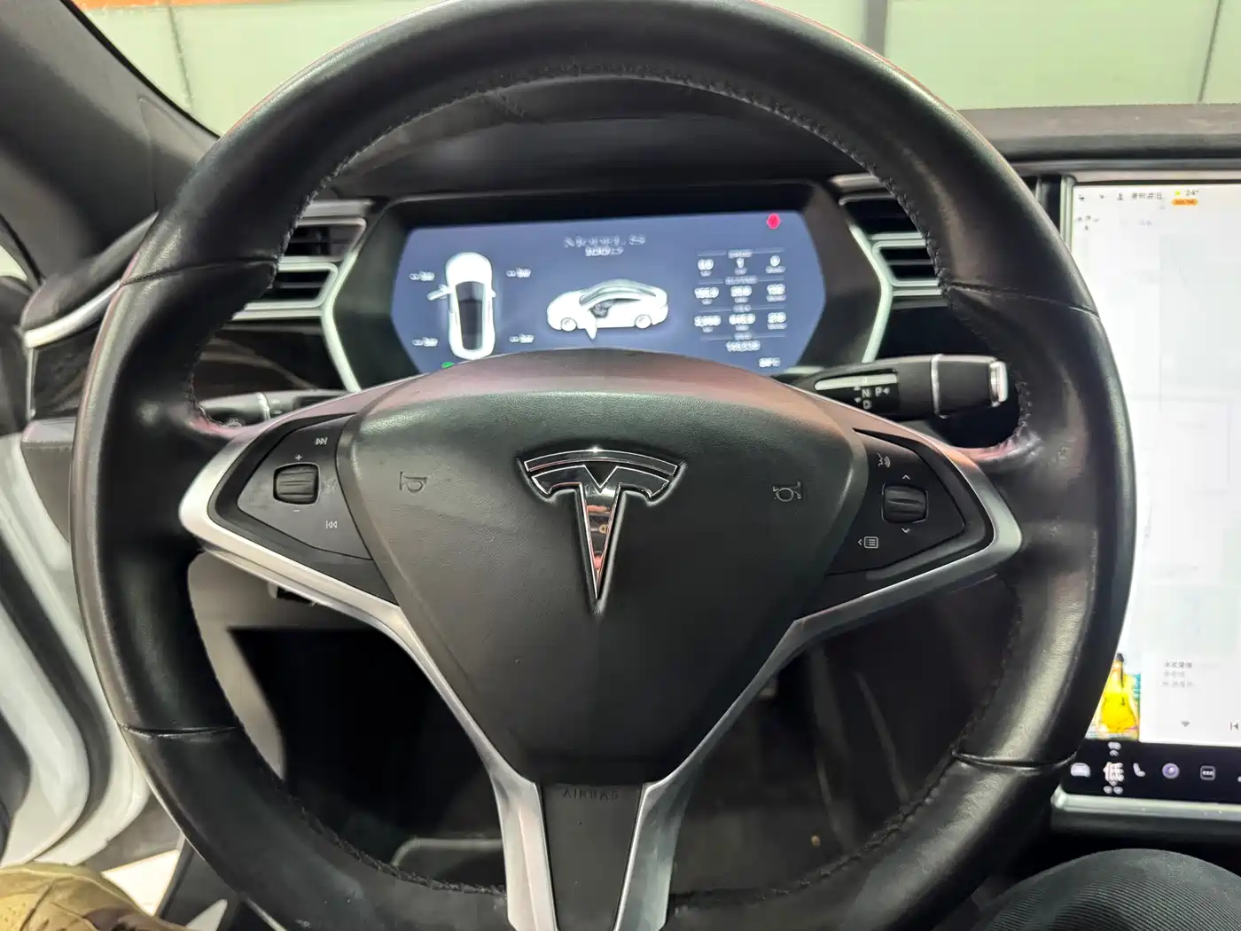 TESLA MODEL S