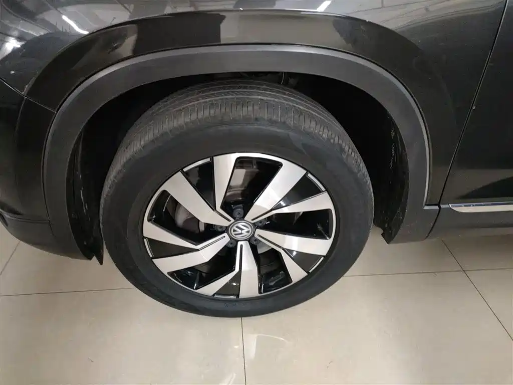 Volkswagen Tayron 2020 330TSI 2WD Luxury Smart Edition фото 23