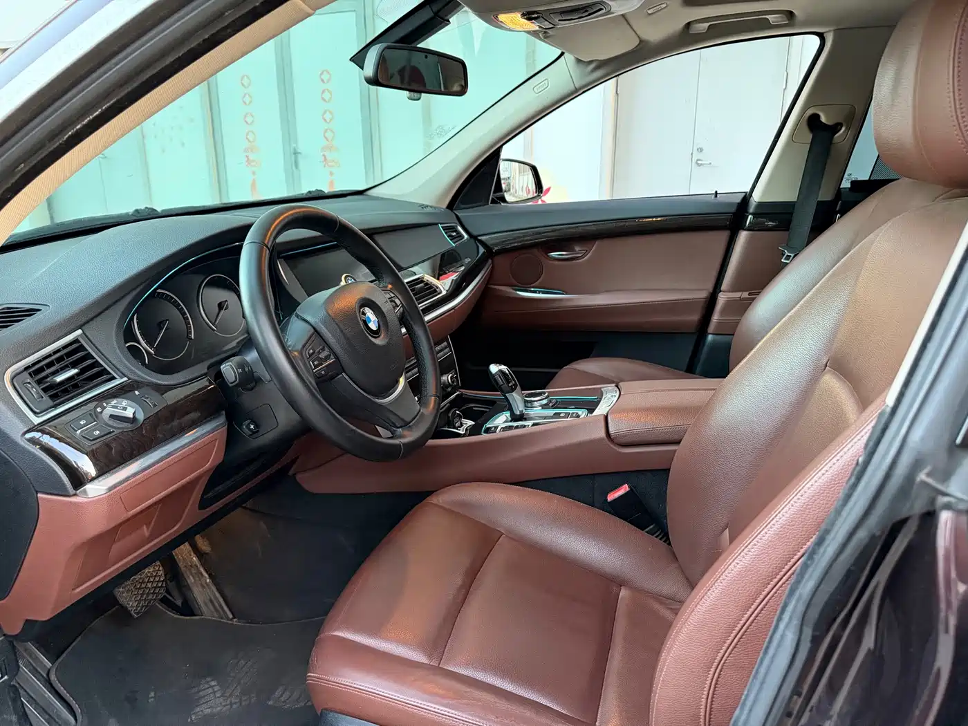 BMW 5 Series GT 2015 2014 535i Leading