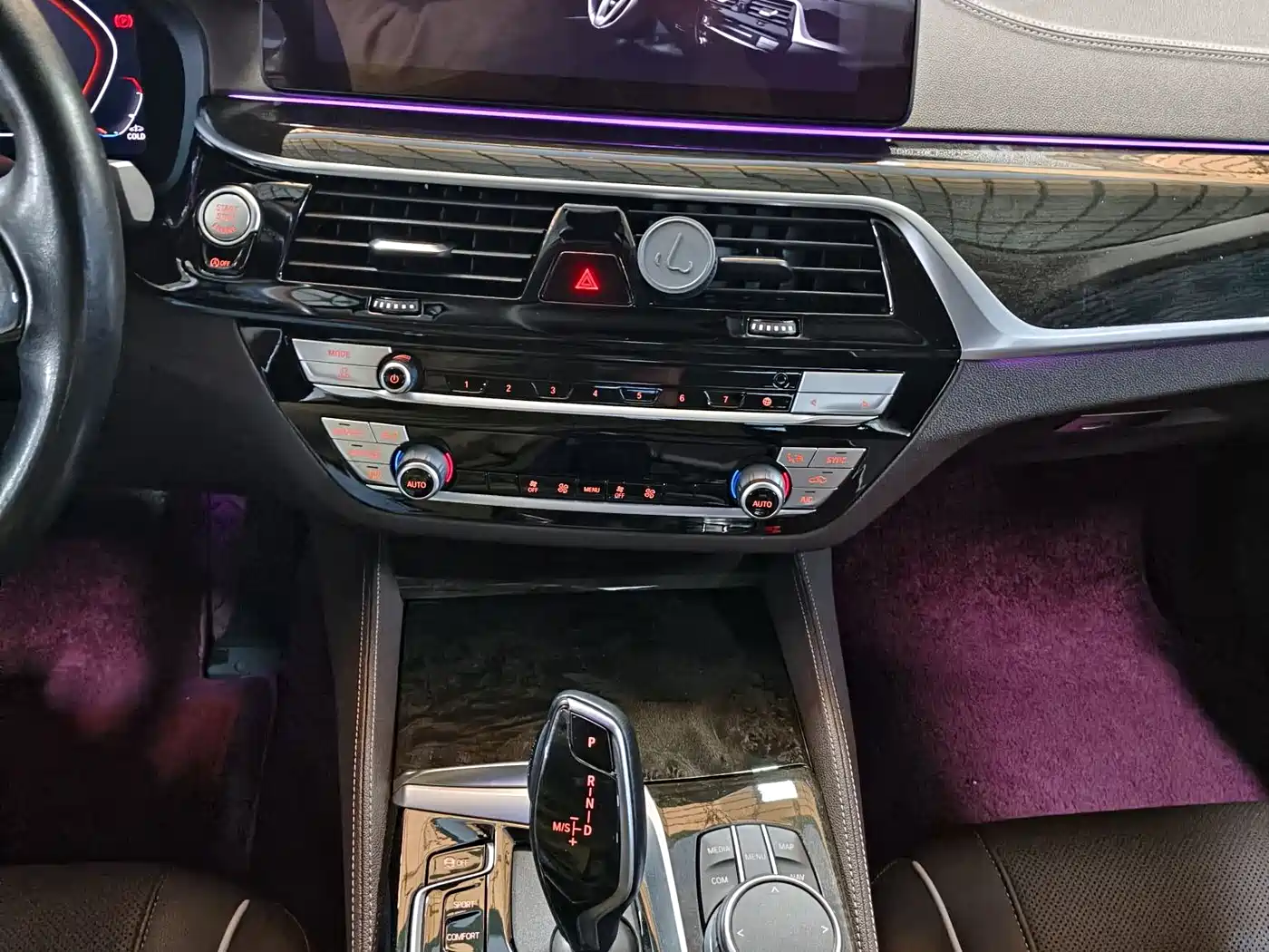 BMW 5 Series 2021 525Li Luxury Package фото 11