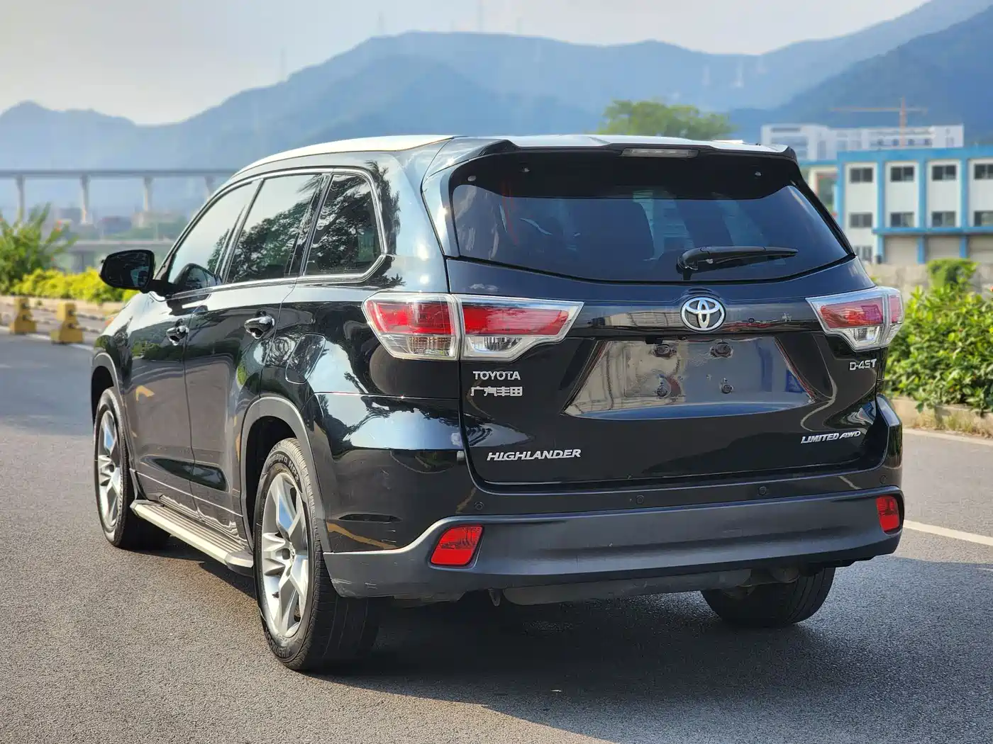 Фото 6 - Toyota Highlander