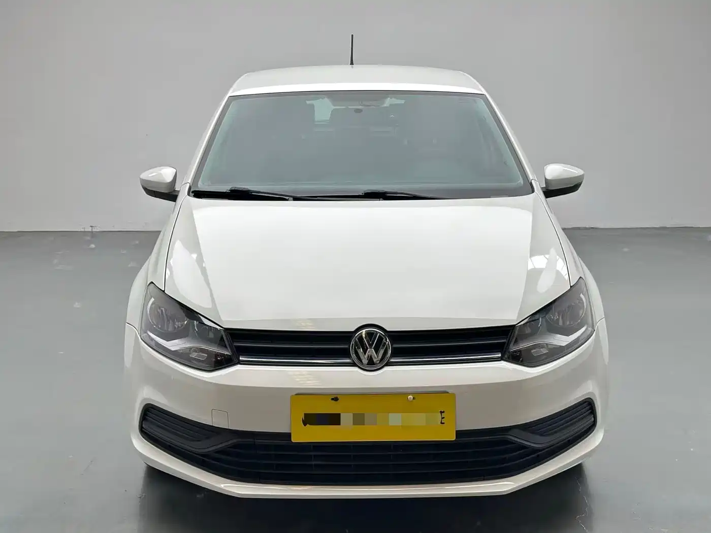 Volkswagen Polo 2018 1.5L Auto Safe Drive фото 2