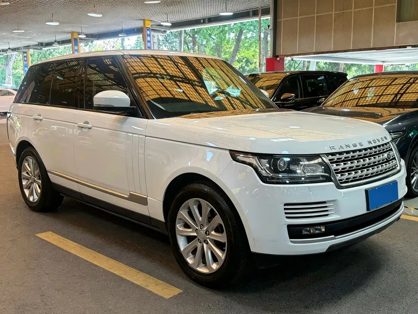 Land Rover Range Rover 2015 2015 3.0 SC V6 Vogue