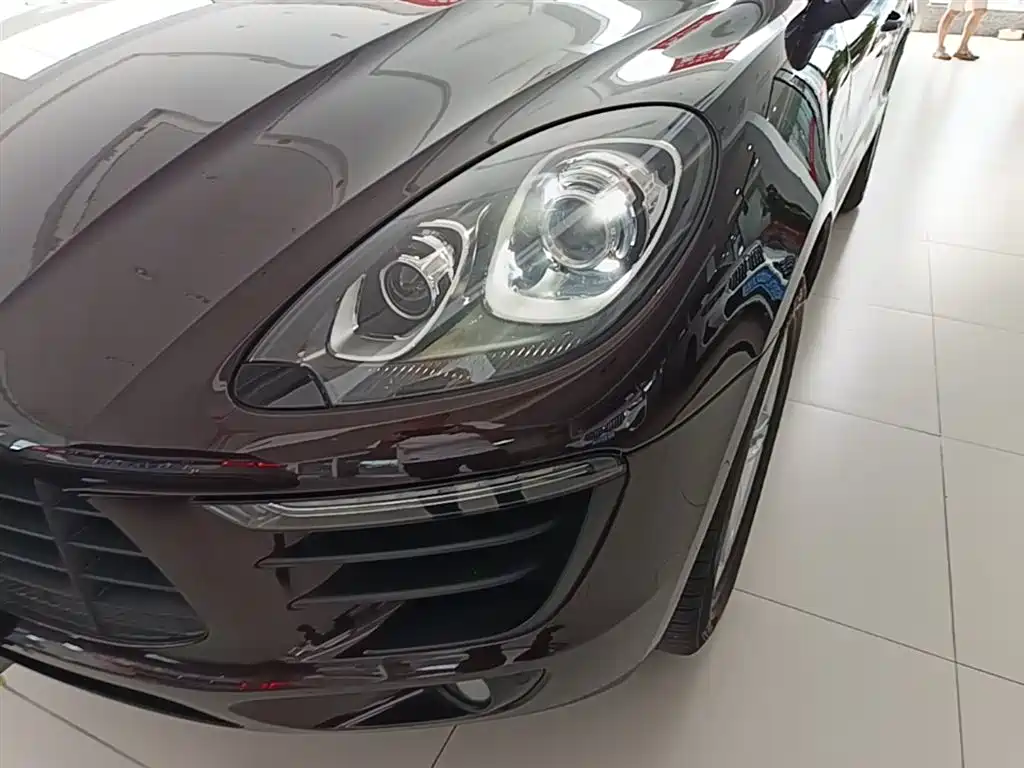 Porsche Macan 2017 Macan 2.0T фото 24