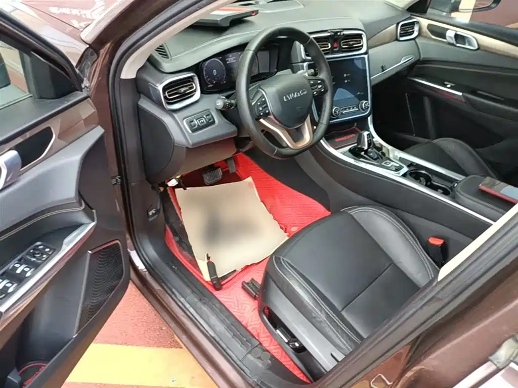 Lynk & Co 01 2017 2.0T 2WD фото 16