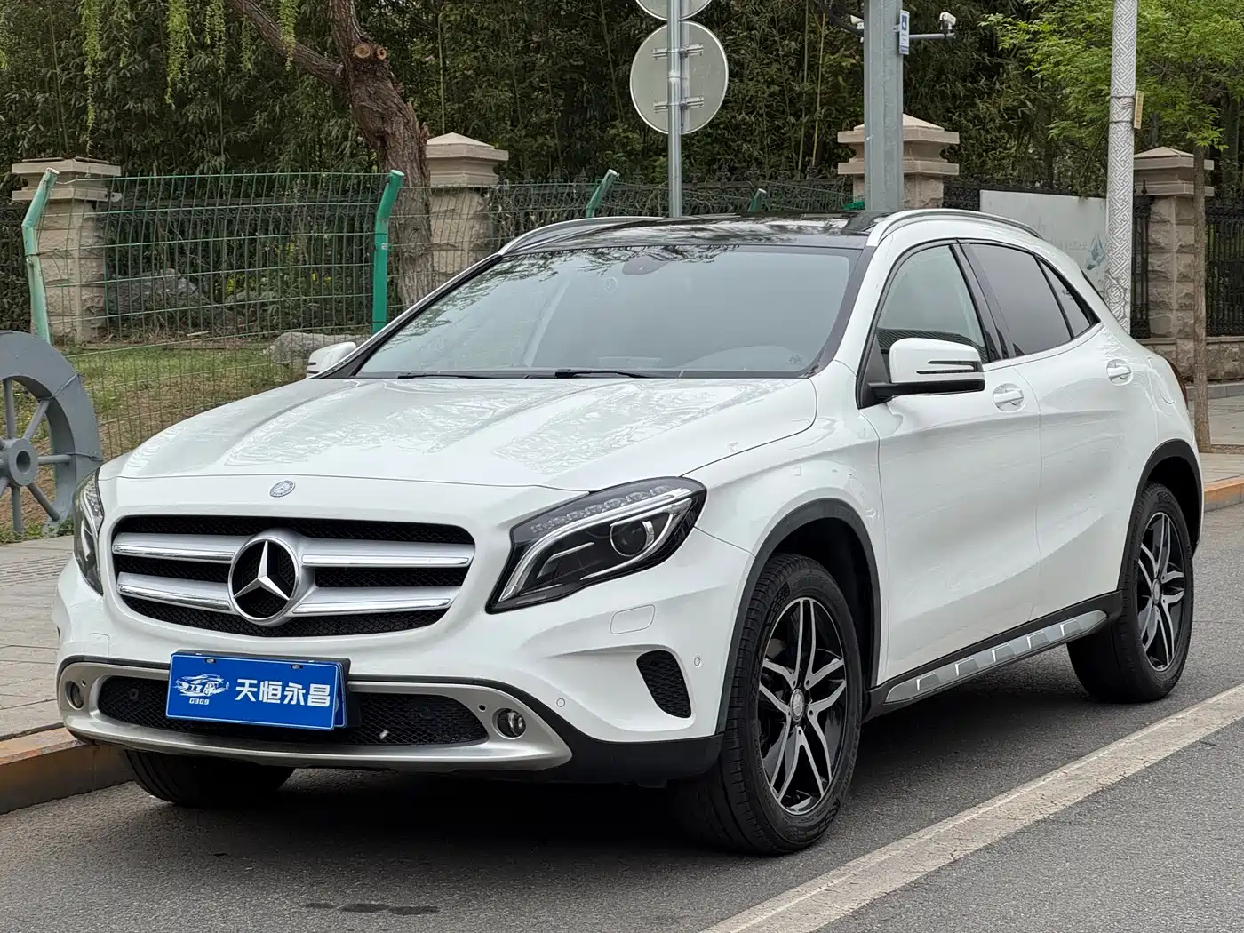 Mercedes-Benz GLA 2015 GLA 220 4MATIC Fashion Edition