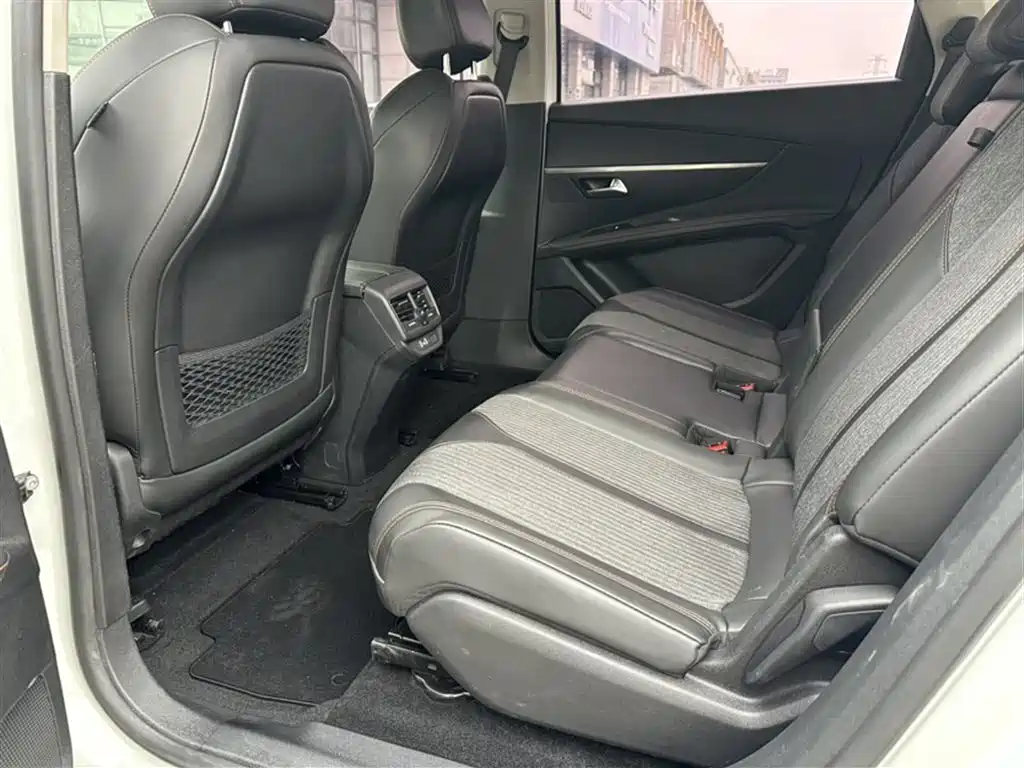 Peugeot 5008 2019 380THP 7-seat Elite Edition фото 14