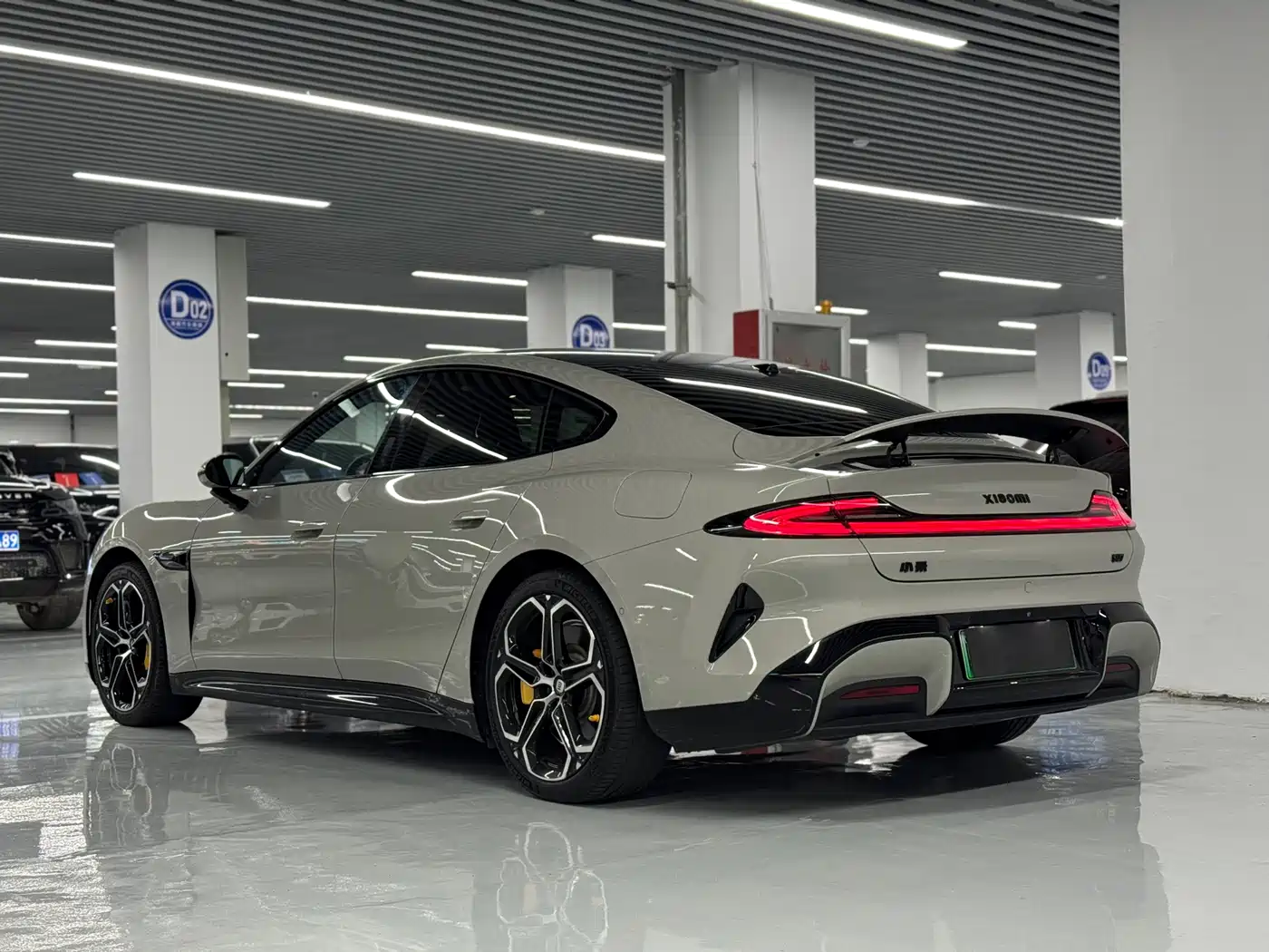 XIAOMI CAR XIAOMI SU7