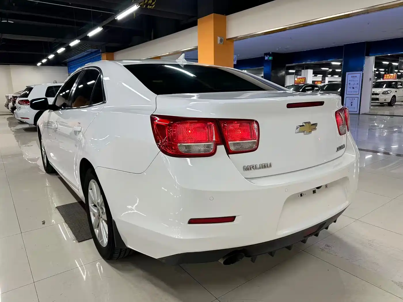 Chevrolet Malibu 2014 2.0L Automatic Luxury фото 13