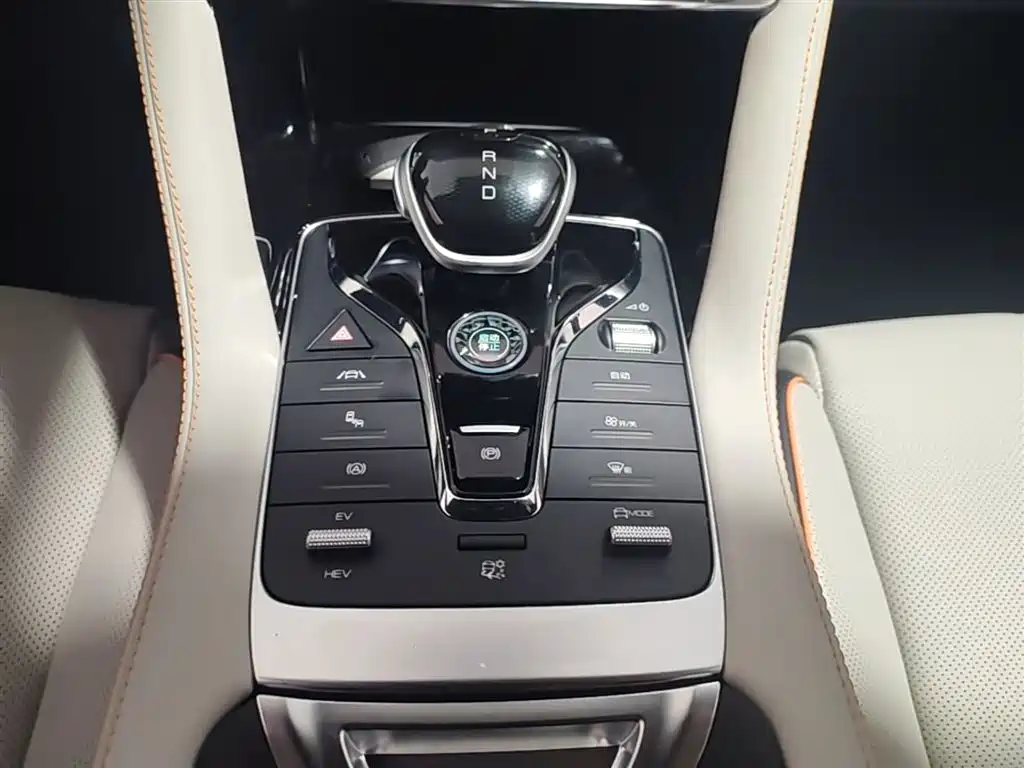 BYD Song PLUS PHEV 2021 DM-i 110KM Flagship PLUS фото 14