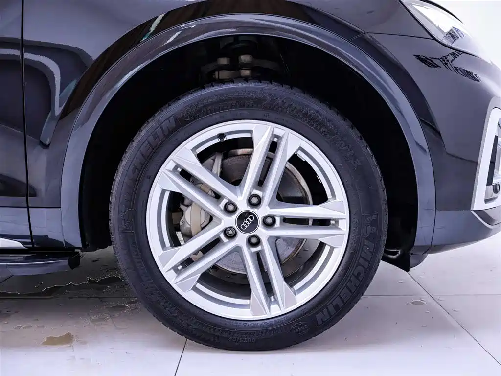 Audi Q5L 2021 40 TFSI Fashion Elegance фото 6