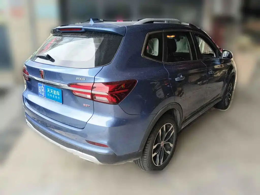Фото 2 - Roewe RX5