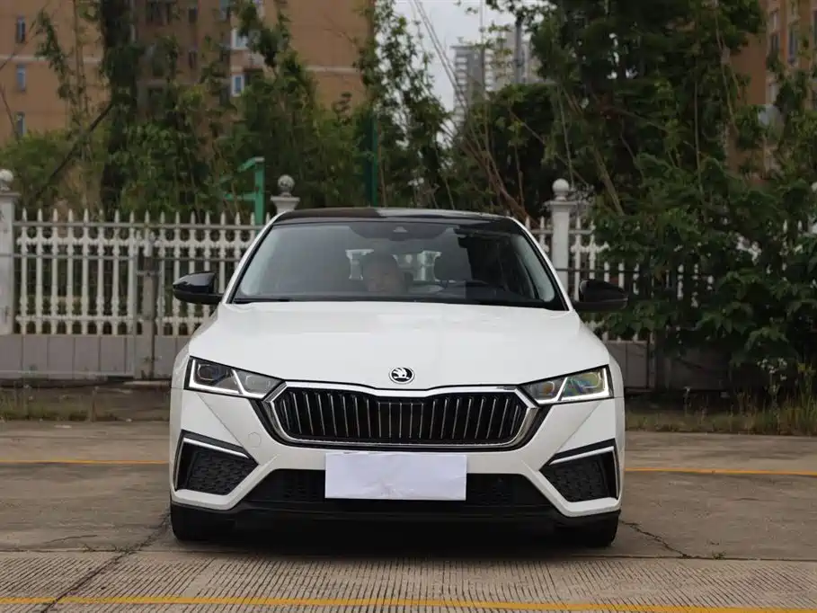 Škoda Octavia 2022 2022 PRO TSI280 Luxury Edition