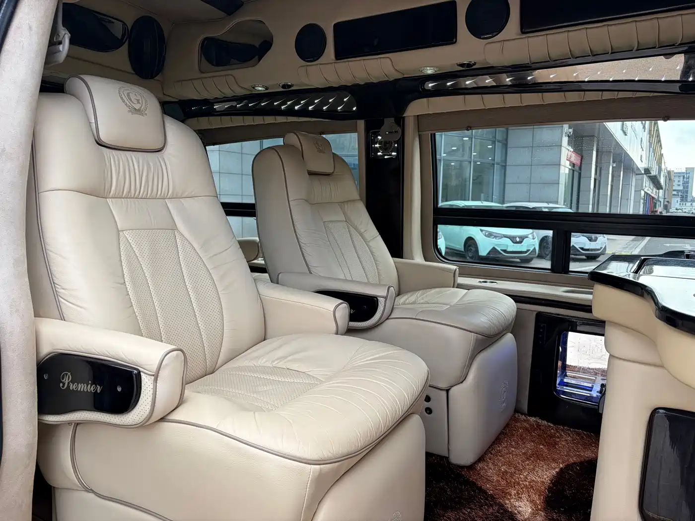 GMC Savana 2012 2013 5.3L Leader Edition