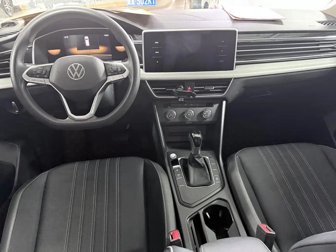 Volkswagen Tiguan L 2022 330TSI Automatic 2WD Comfort Edition фото 11