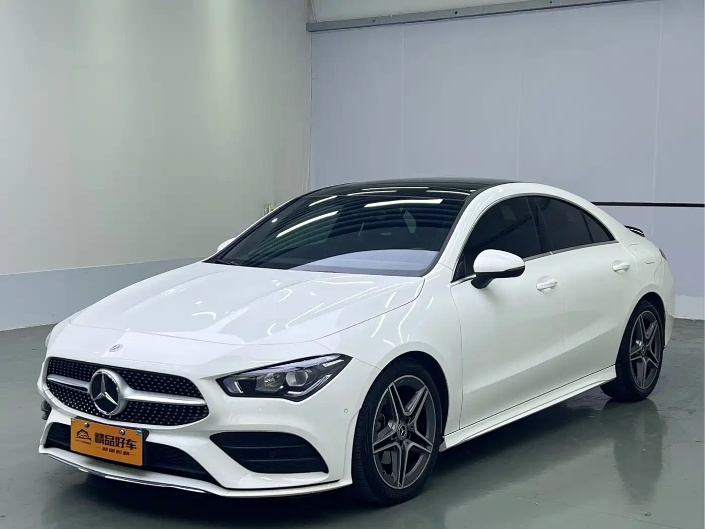 MERCEDES-BENZ CLA