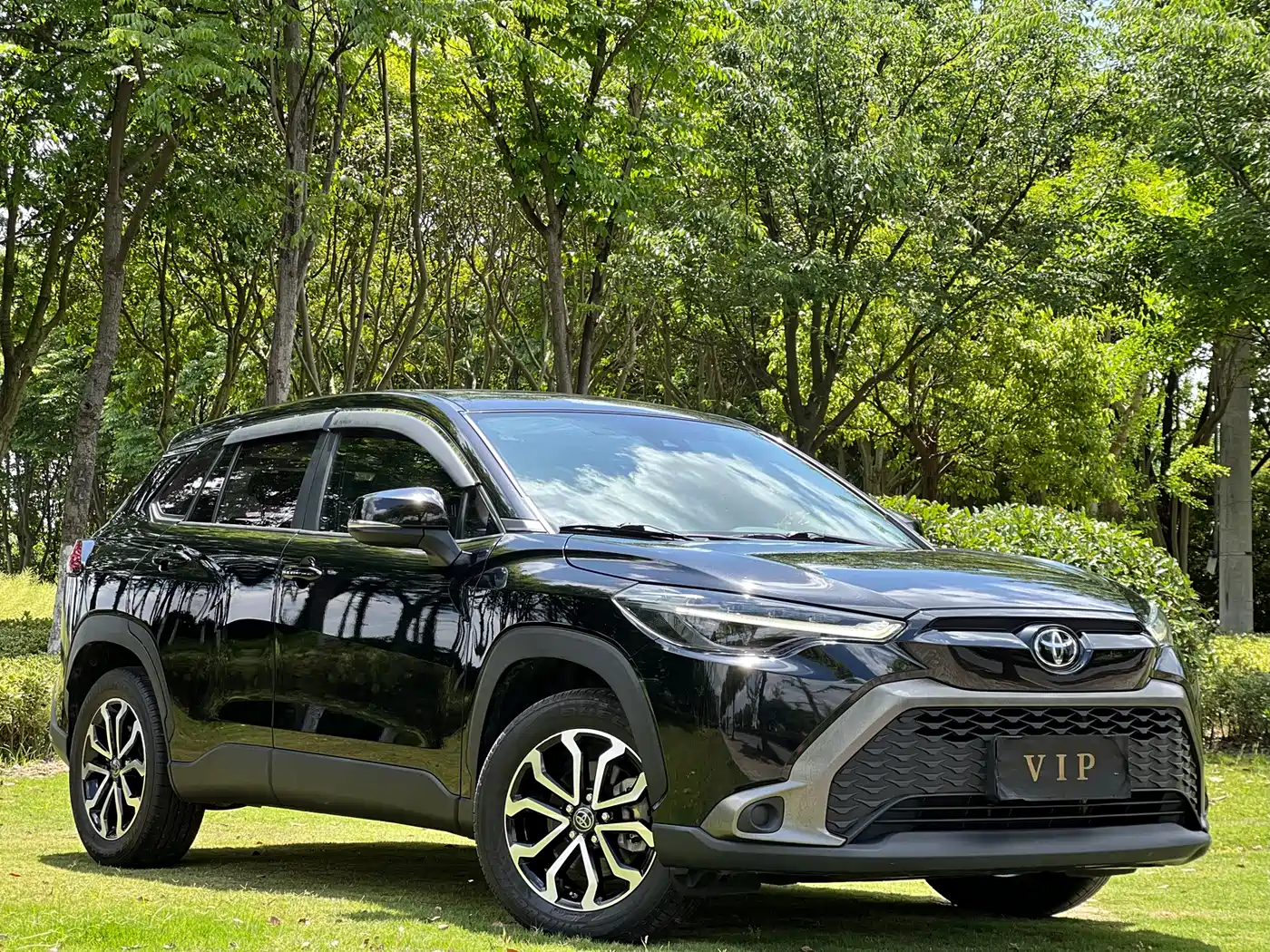 Toyota Frontlander 2022 2.0L CVT Luxury Edition фото 14