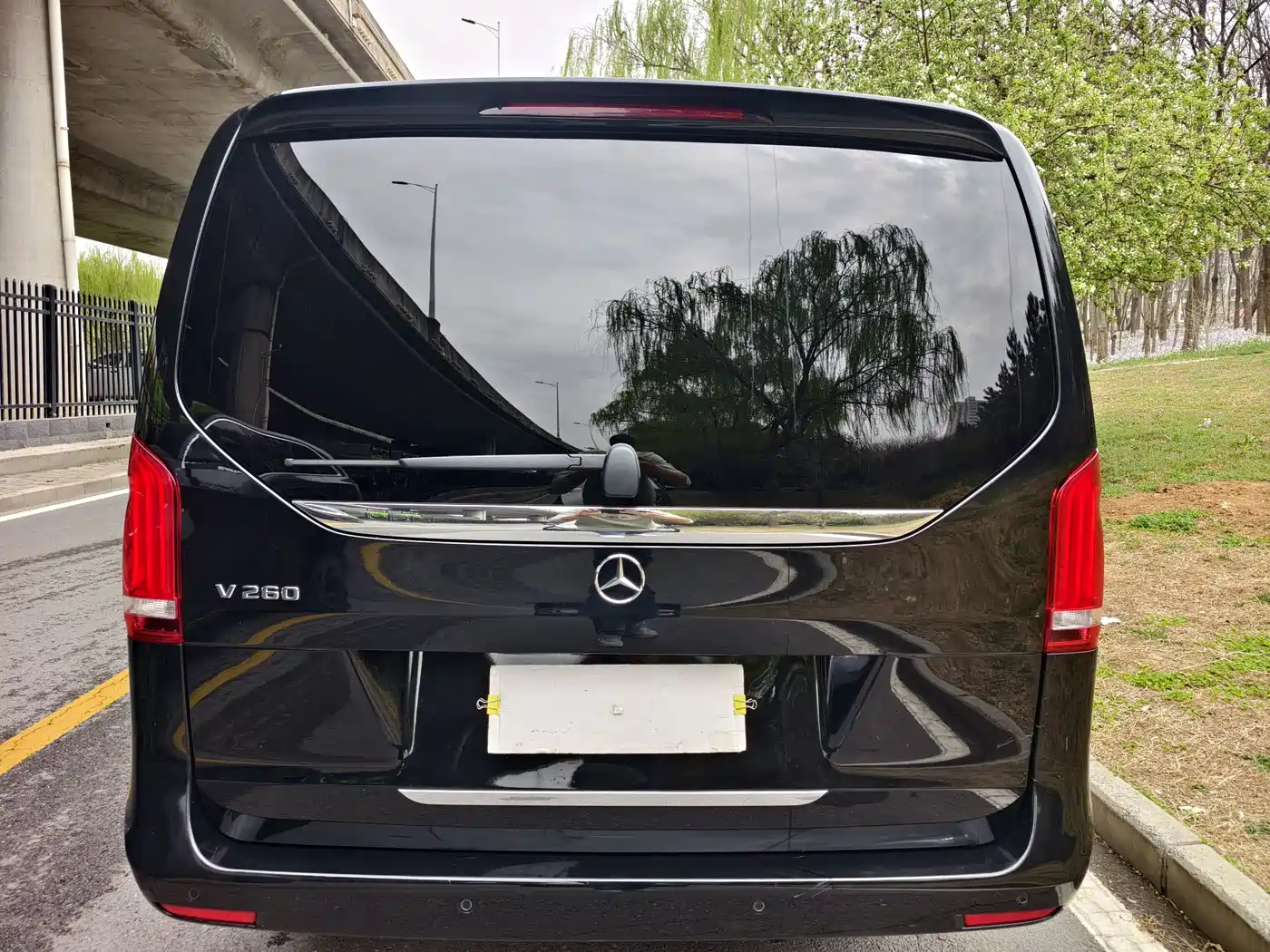 MERCEDES-BENZ V CLASS