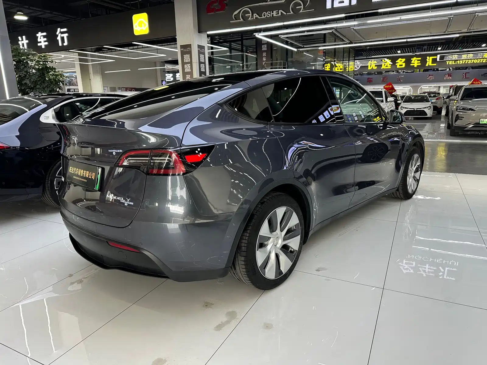 Фото 21 - Tesla Model Y