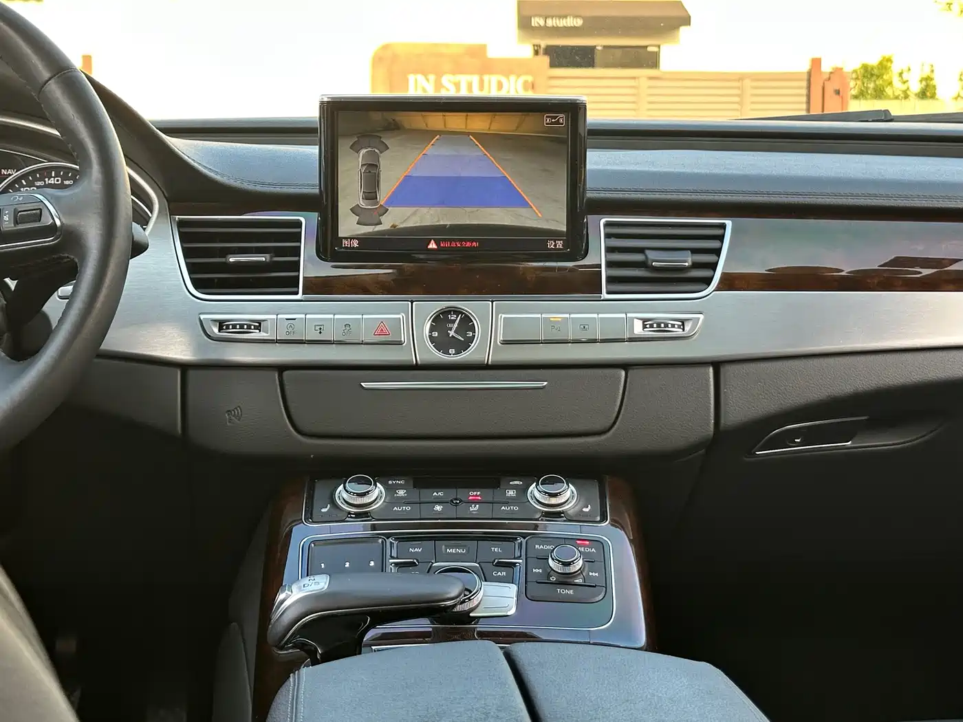 Audi A8 2013 A8L 45 TFSI quattro Comfort фото 29