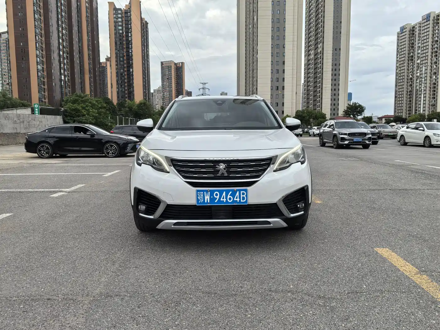 Peugeot 5008 2017 380THP 7-seat Elite Edition фото 2