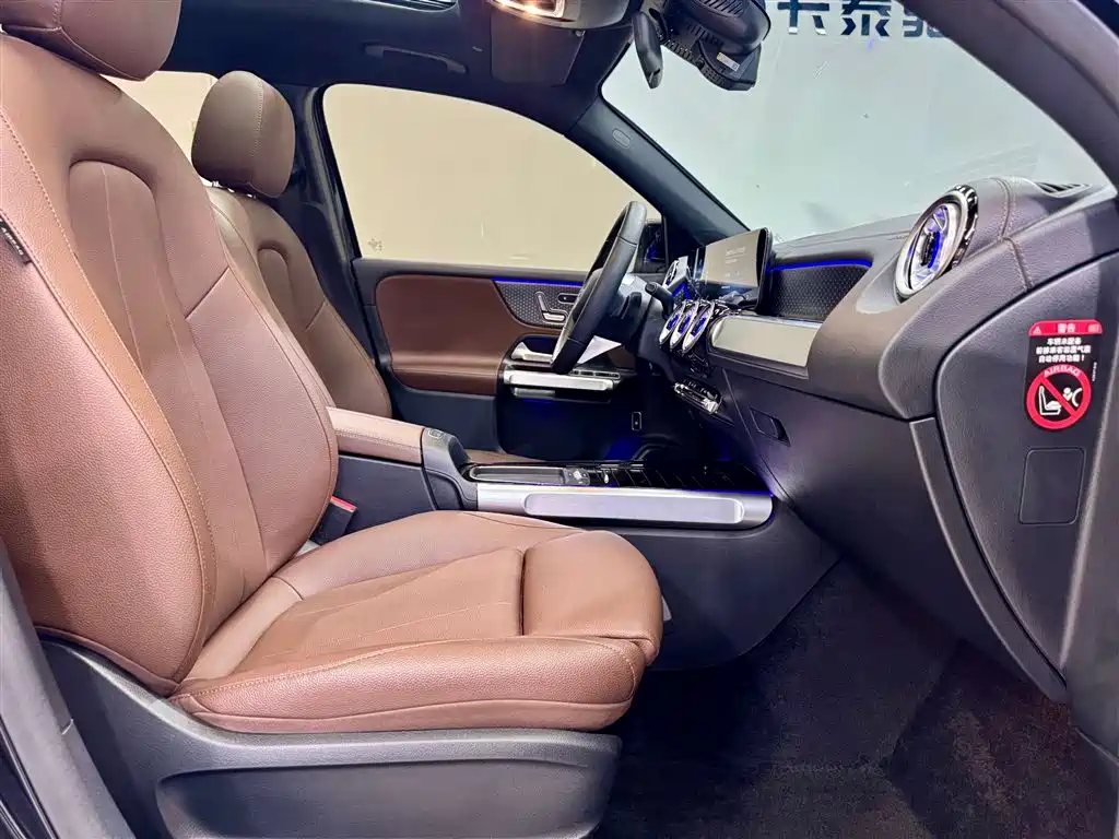 Mercedes-Benz GLB 2024 Facelift GLB 220 Style фото 19