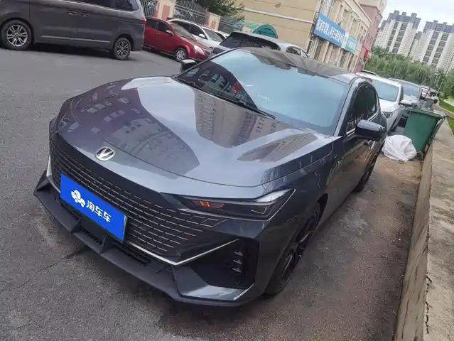 Changan Changan UNI-V iDD 2023 ZhiDian iDD 1.5T 113km Smart Fun Edition