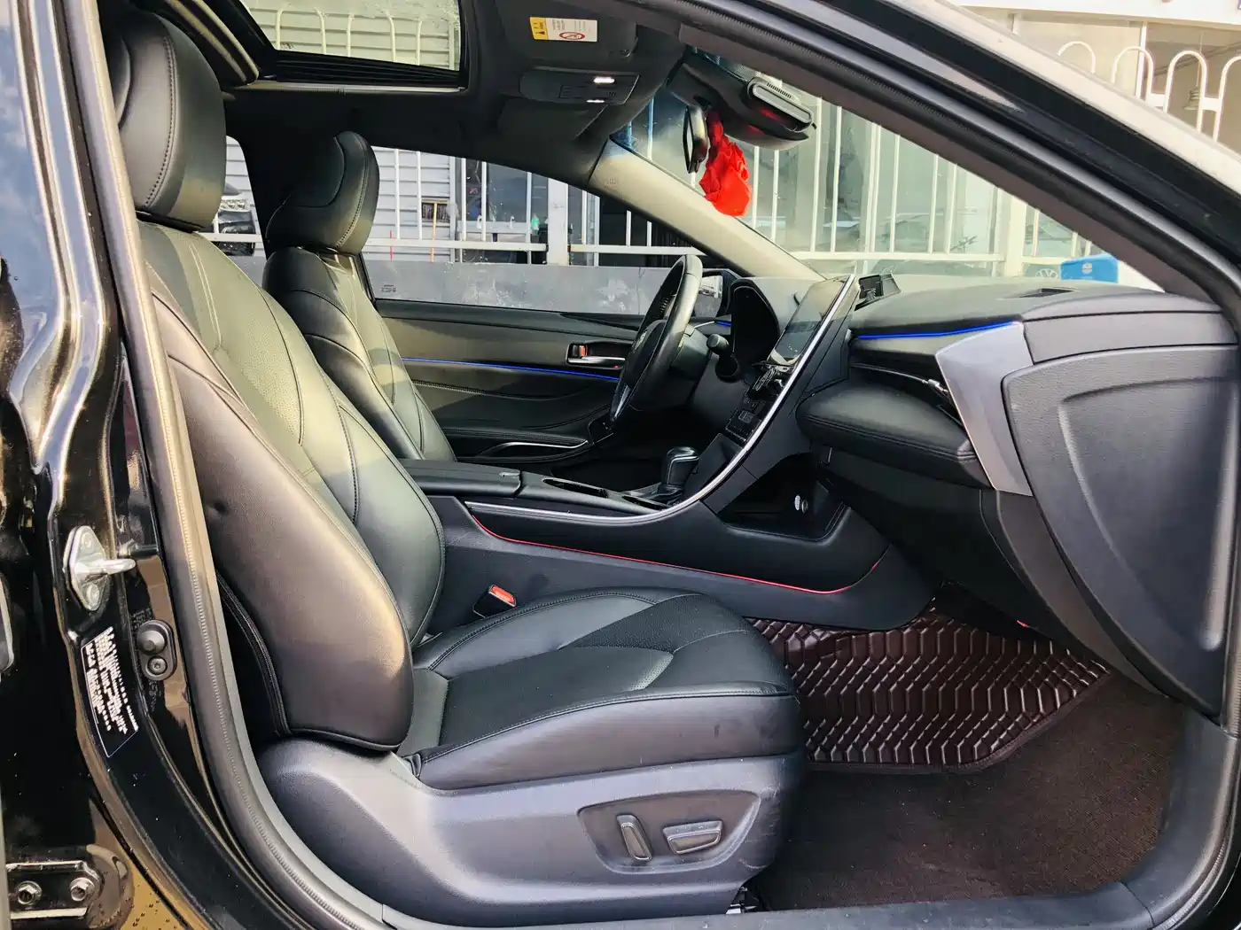 Toyota Avalon 2019 2.0L Luxury Edition (China VI) фото 16