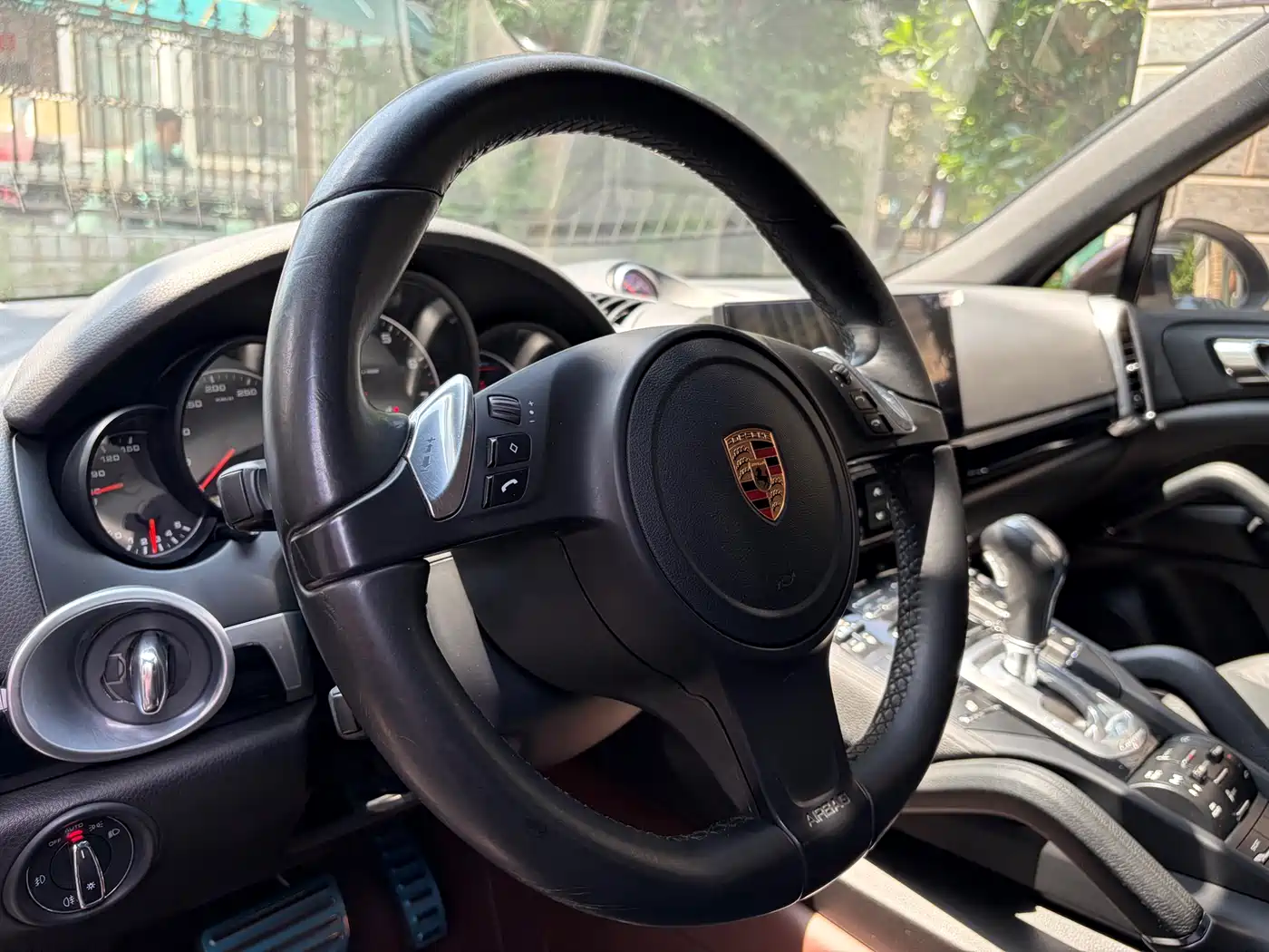 Porsche Cayenne 2014 Cayenne Platinum Edition 3.0T фото 9