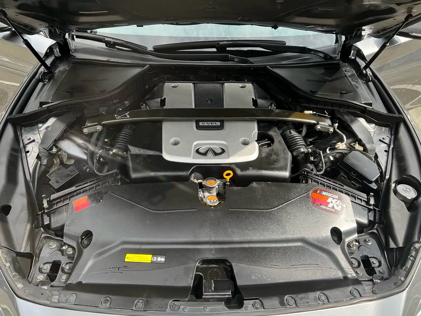 Infiniti Q50 2015 2014 3.7L Luxury Sport