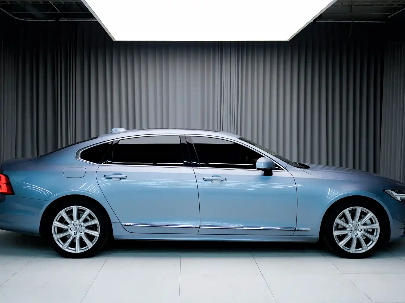 VOLVO S90 PLUG IN HYBRID
