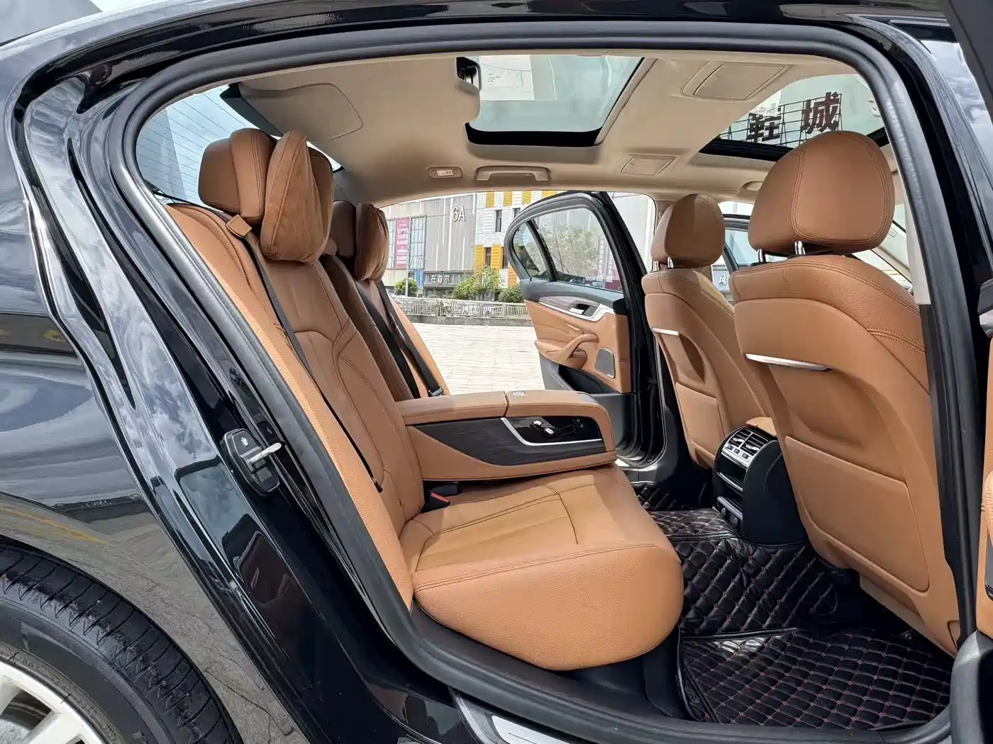 BMW 5 Series 2019 530Li Leading Luxury Package фото 24