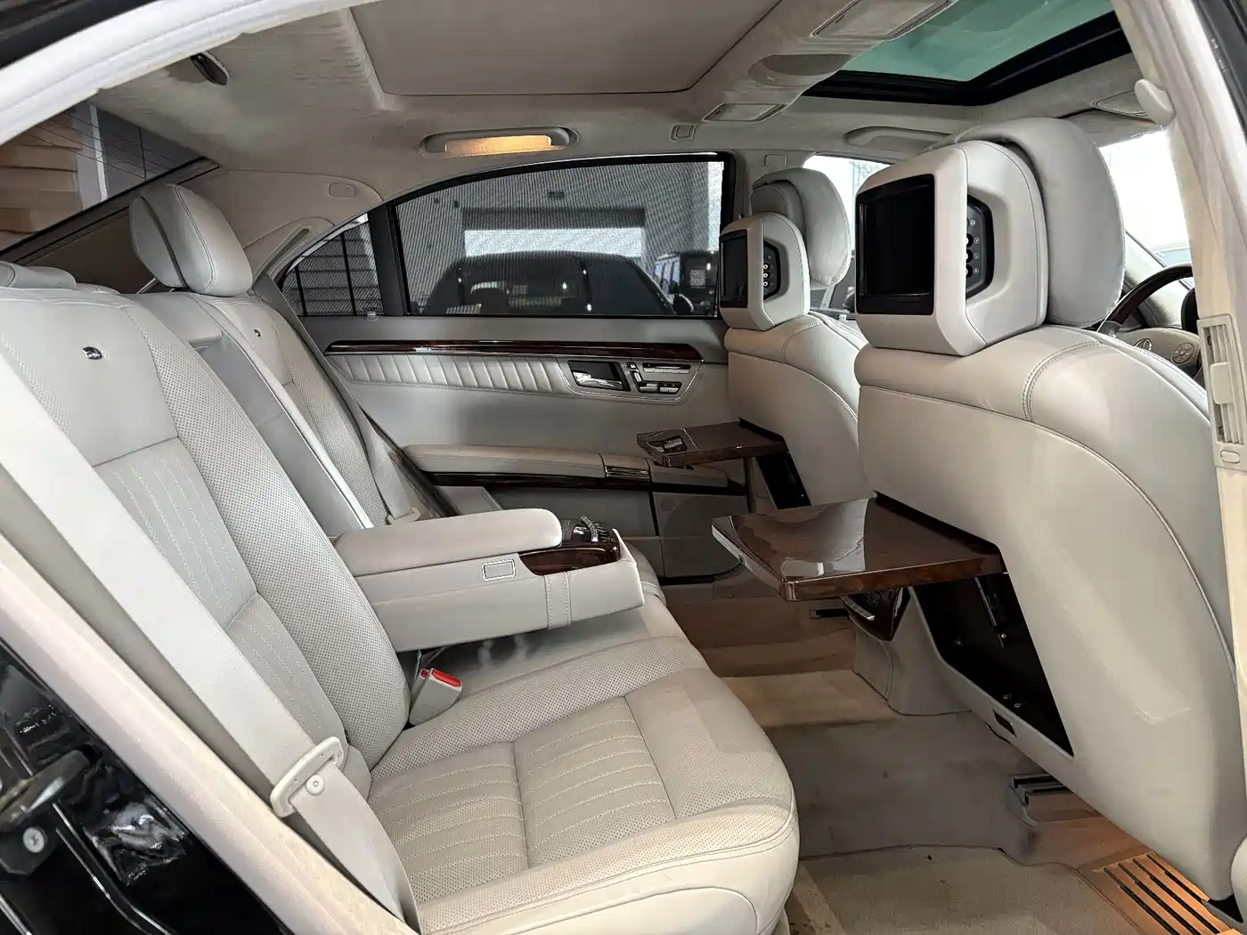Mercedes-Benz S-Class 2011 2010 S 600 L